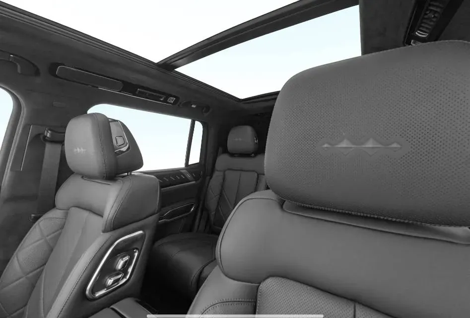 2025 FangChengBao Bao 8 2.0T 245HP L4 E-CVT PHEV 36.8KWH,autocango,china used car exporter,china ev exporter,chinese used car exporter,chinese used ev exporter
