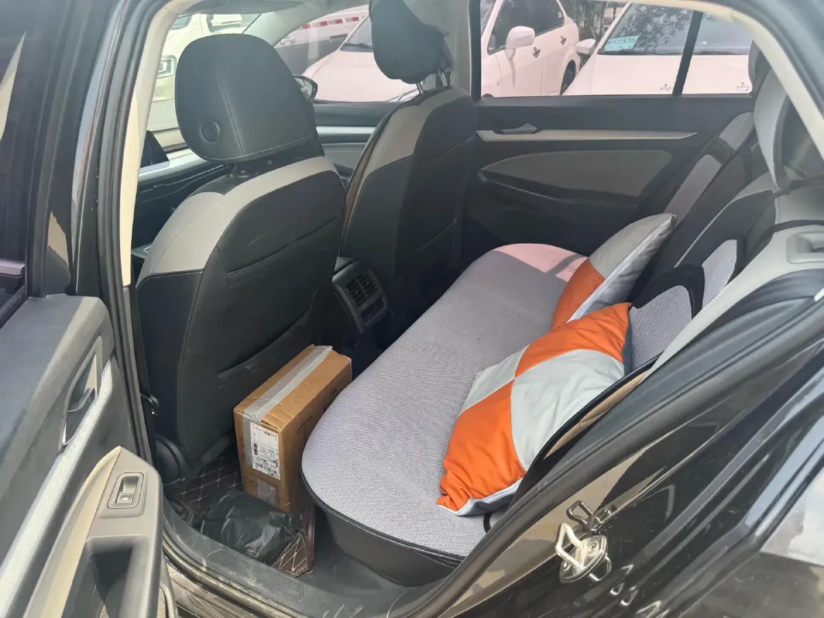 2021 Volkswagen Golf 1.4T 150HP L4 7DCT,autocango,china used car exporter,china ev exporter,chinese used car exporter,chinese used ev exporter