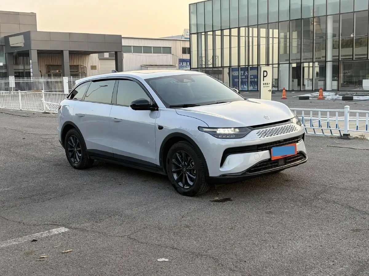 2023 Leapmotor C11 1.5L 95HP L4 REEV 43.74KWH,autocango,china used car exporter,china ev exporter,chinese used car exporter,chinese used ev exporter