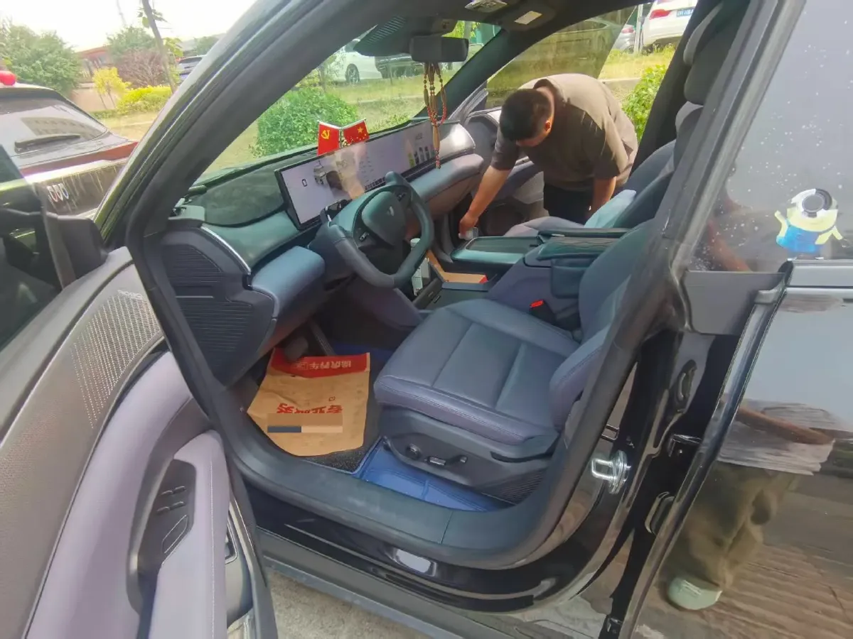 2025 JiYue 01 BEV 100KWH,autocango,china used car exporter,china ev exporter,chinese used car exporter,chinese used ev exporter