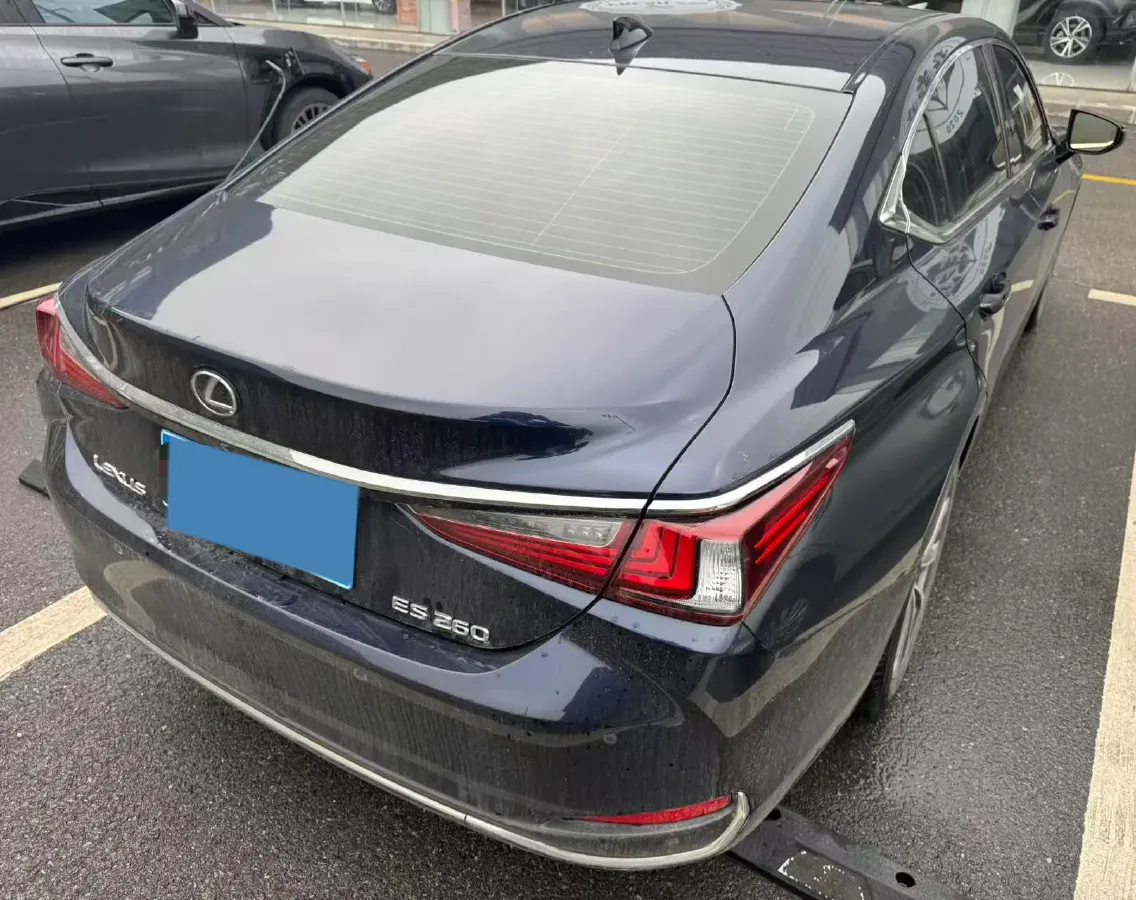 2021 Lexus ES 2.5L 207HP L4 8AT,autocango,china used car exporter,china ev exporter,chinese used car exporter,chinese used ev exporter