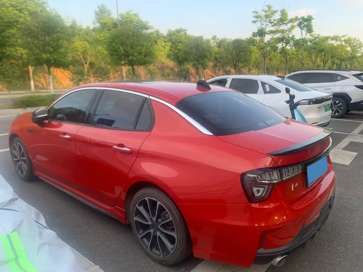 2018 Toyota C-HR 2.0L 171HP L4 CVT,autocango,china used car exporter,china ev exporter,chinese used car exporter,chinese used ev exporter