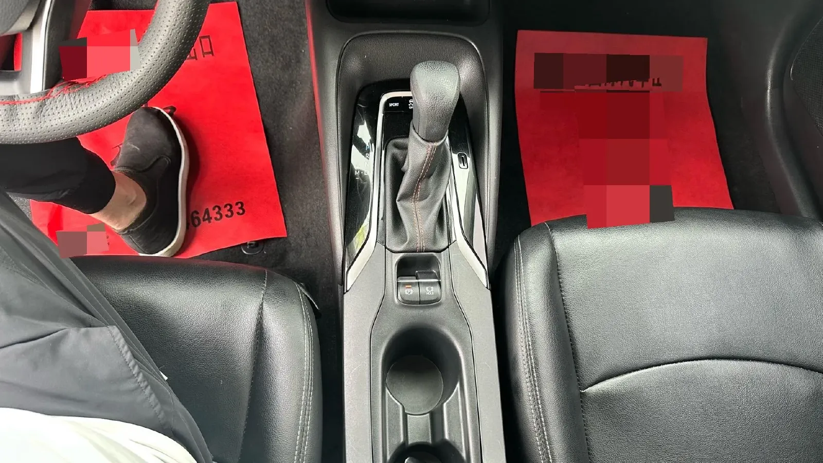 2021 Toyota Corolla 1.2T 116HP L4 CVT,autocango,china used car exporter,china ev exporter,chinese used car exporter,chinese used ev exporter