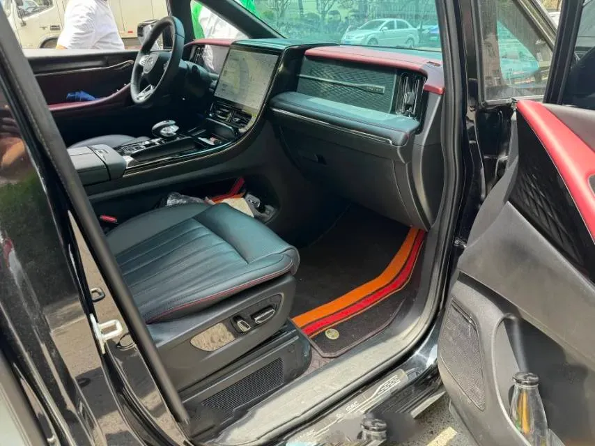 2023 GAC Trumpchi M8 2.0T 252HP L4 8AT,autocango,china used car exporter,china ev exporter,chinese used car exporter,chinese used ev exporter