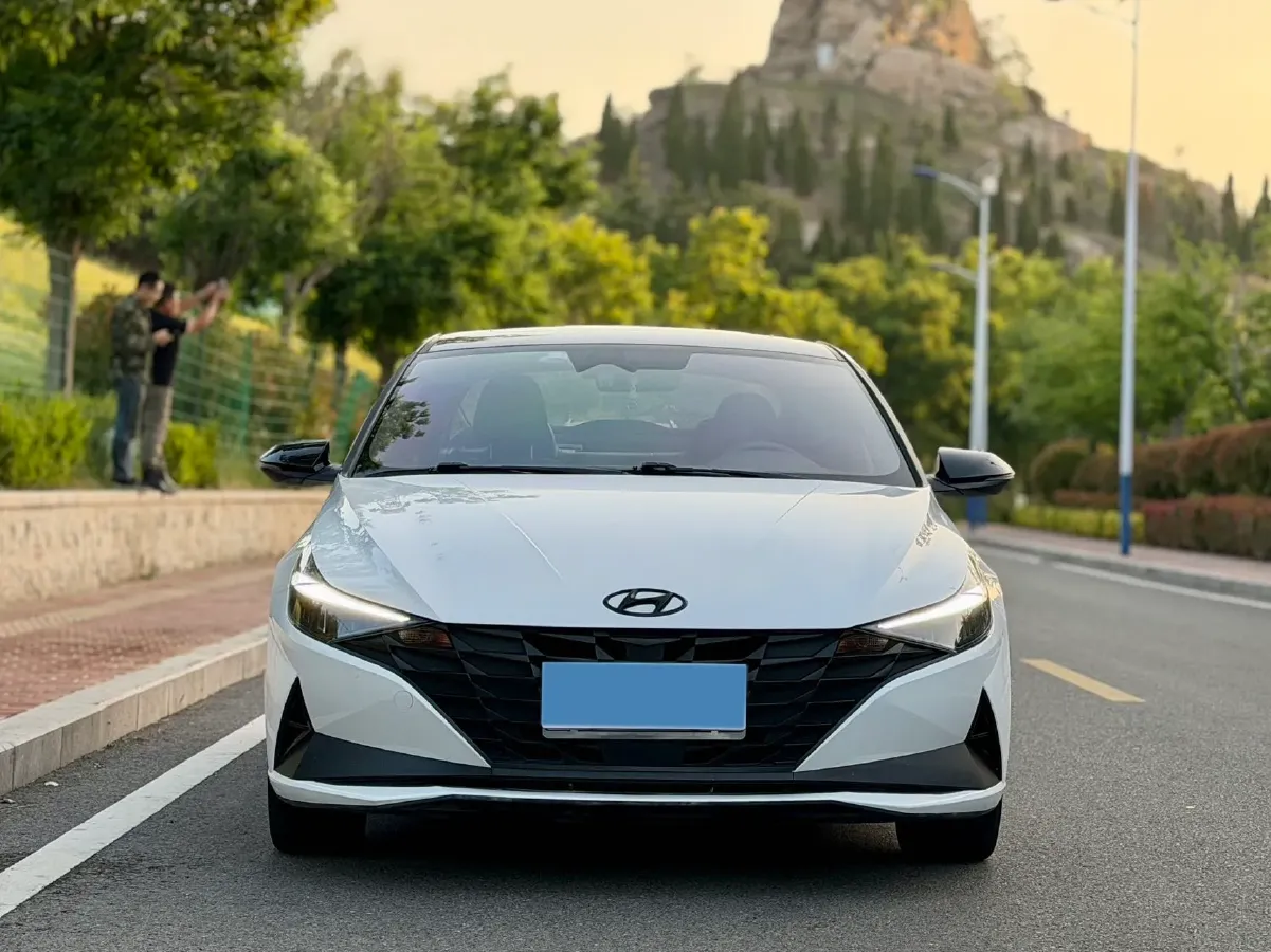 2022 Hyundai Elantra 1.5L 115HP L4 CVT,autocango,china used car exporter,china ev exporter,chinese used car exporter,chinese used ev exporter