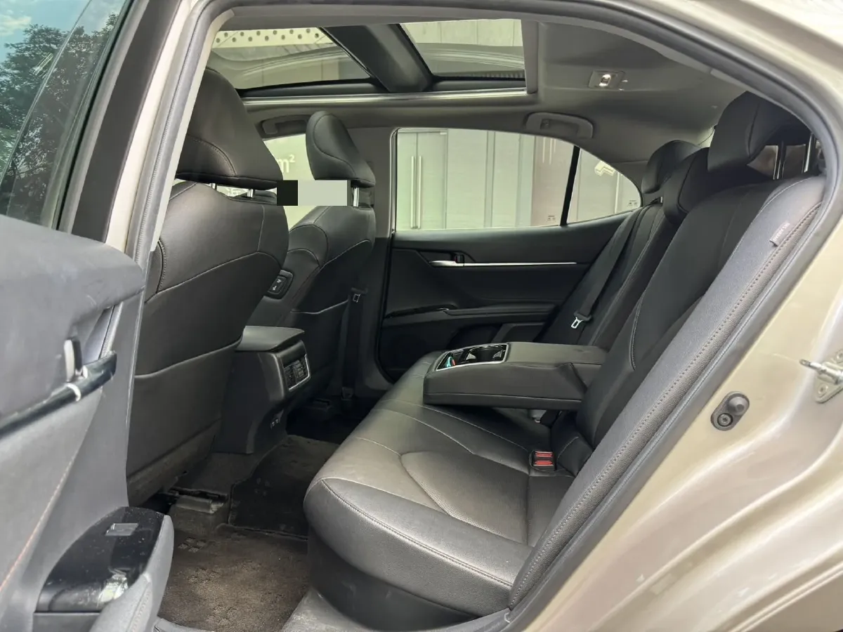 2021 Toyota Camry 2.5L 178HP L4 E-CVT Hybrid,autocango,china used car exporter,china ev exporter,chinese used car exporter,chinese used ev exporter