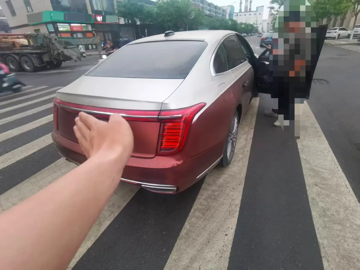 2020 HongQi H9 2.0T 252HP L4 7DCT,autocango,china used car exporter,china ev exporter,chinese used car exporter,chinese used ev exporter