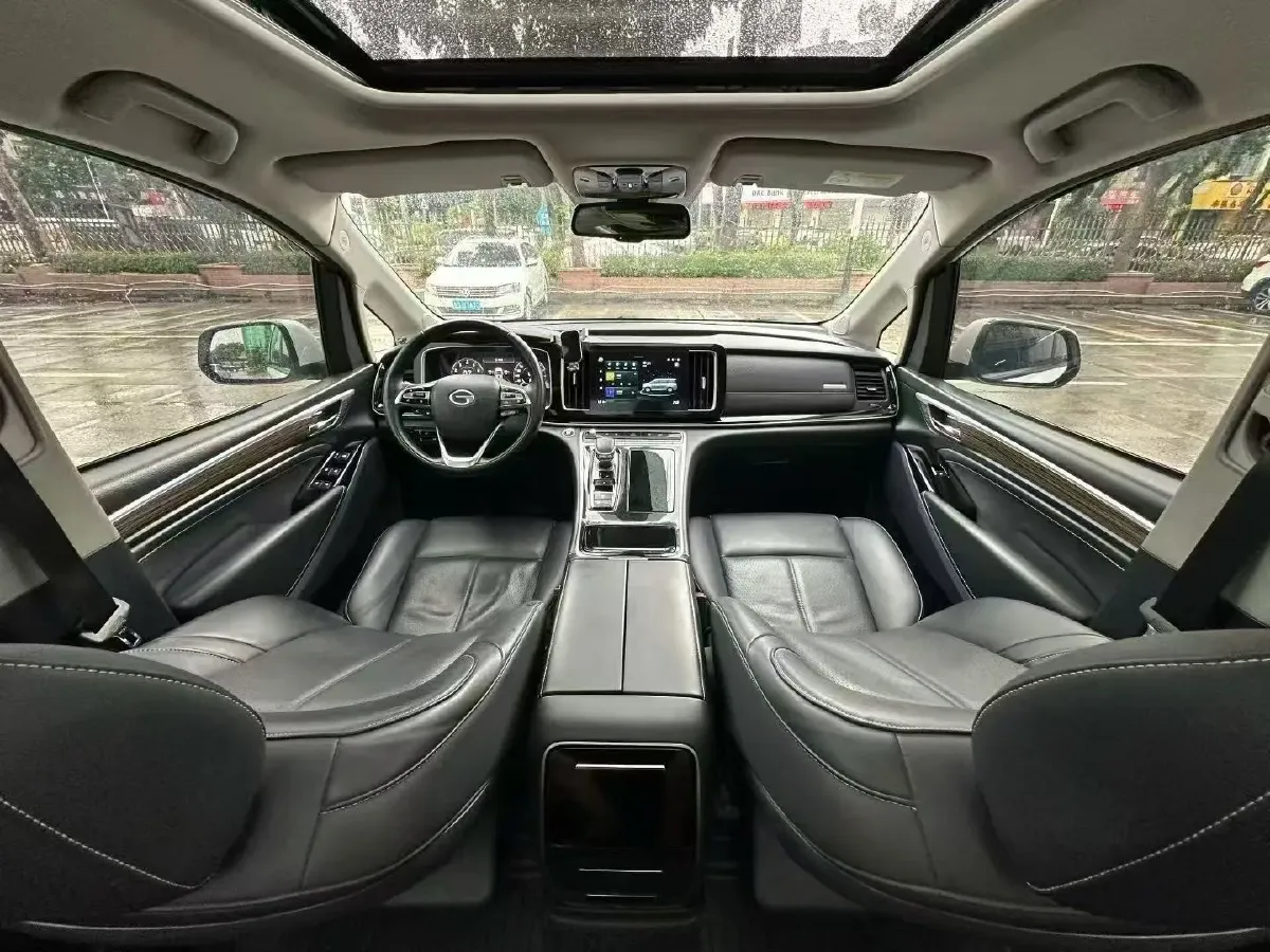 2021 GAC Trumpchi M8 2.0T 252HP L4 8AT,autocango,china used car exporter,china ev exporter,chinese used car exporter,chinese used ev exporter