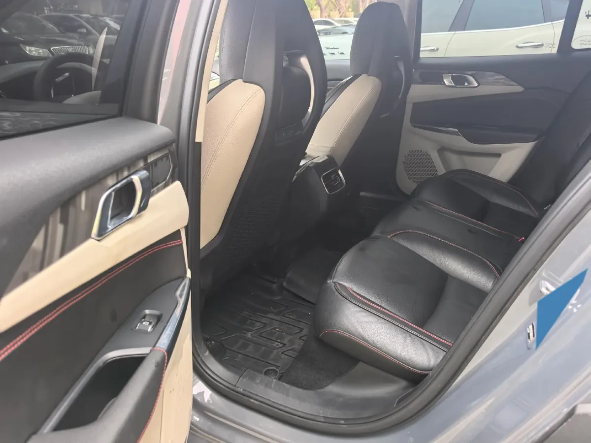 2018 Toyota C-HR 2.0L 171HP L4 CVT,autocango,china used car exporter,china ev exporter,chinese used car exporter,chinese used ev exporter