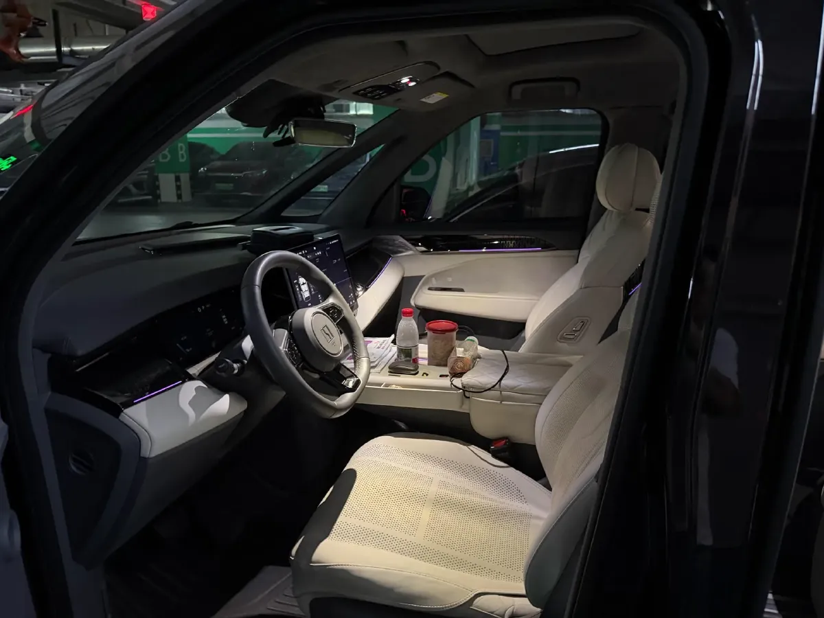 2022 Zeekr 001 BEV 100KWH,autocango,china used car exporter,china ev exporter,chinese used car exporter,chinese used ev exporter