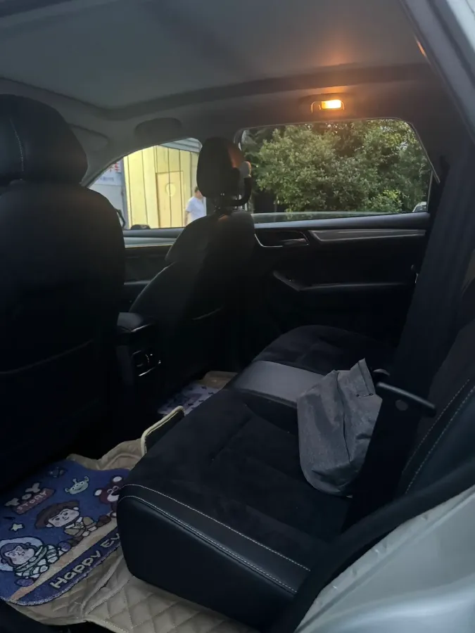 2017 Roewe RX5 1.5T 169HP L4 2AT PHEV 12KWH,autocango,china used car exporter,china ev exporter,chinese used car exporter,chinese used ev exporter