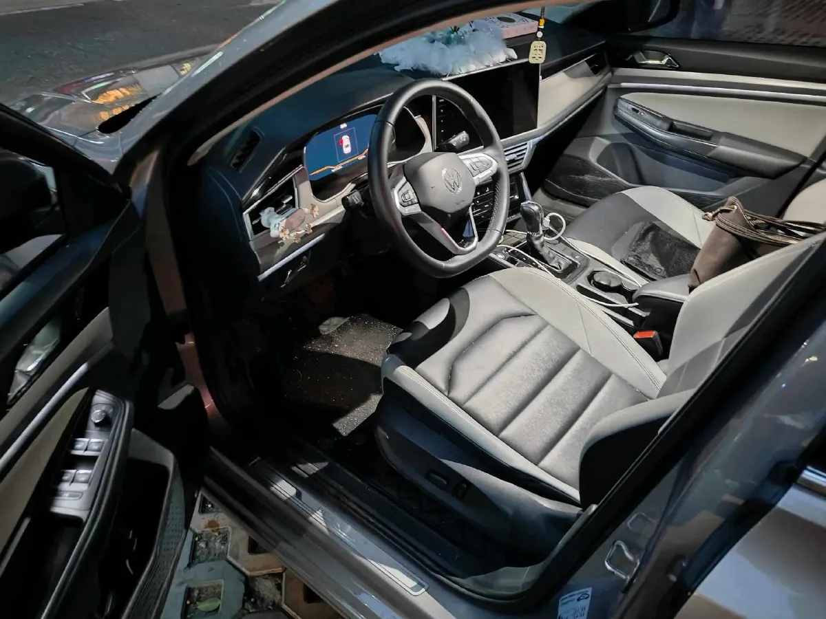 2023 Volkswagen Bora 1.4T 150HP L4 7DCT,autocango,china used car exporter,china ev exporter,chinese used car exporter,chinese used ev exporter