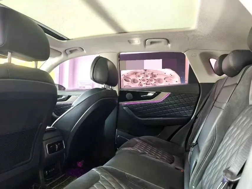 2019 HongQi HS5 2.0T 224HP L4 6AT,autocango,china used car exporter,china ev exporter,chinese used car exporter,chinese used ev exporter