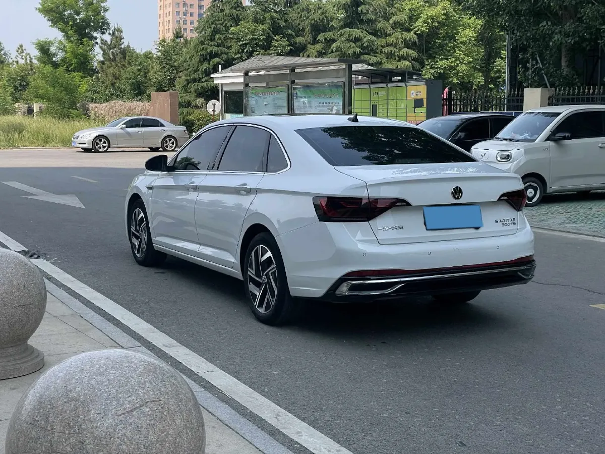 2023 Volkswagen Sagitar 1.5T 160HP L4 7DCT,autocango,china used car exporter,china ev exporter,chinese used car exporter,chinese used ev exporter