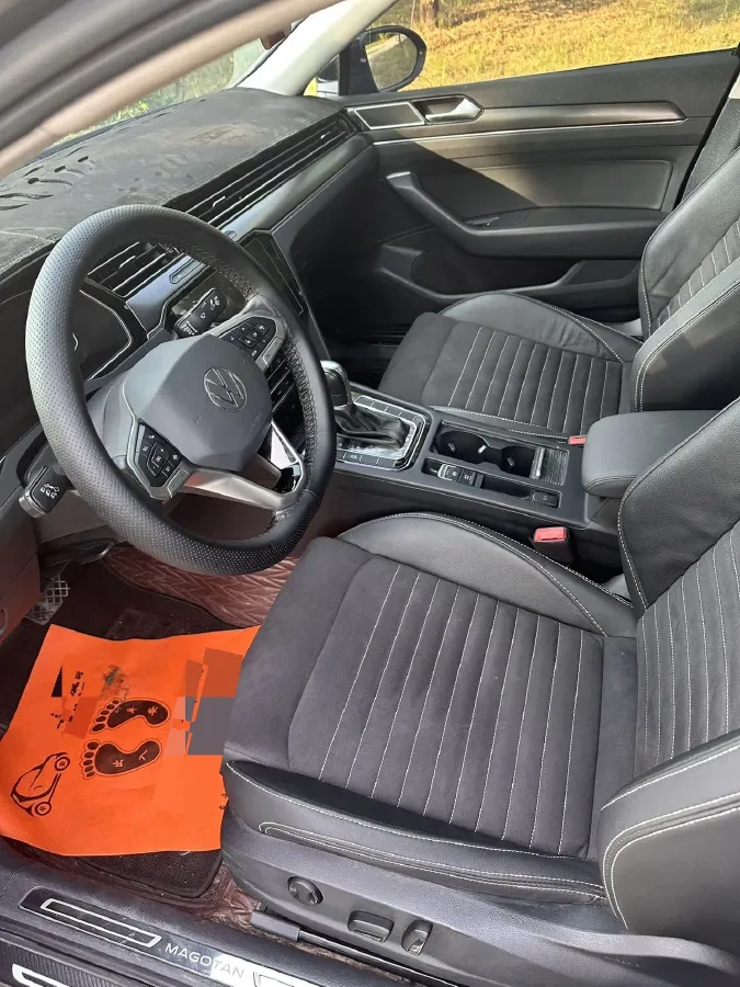 2020 Volkswagen Magotan 2.0T 186HP L4 7DCT,autocango,china used car exporter,china ev exporter,chinese used car exporter,chinese used ev exporter
