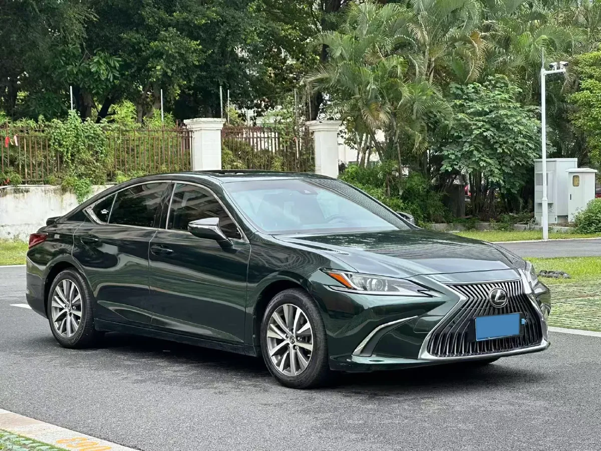 2018 Lexus ES 2.0L 167HP L4 6AT,autocango,china used car exporter,china ev exporter,chinese used car exporter,chinese used ev exporter