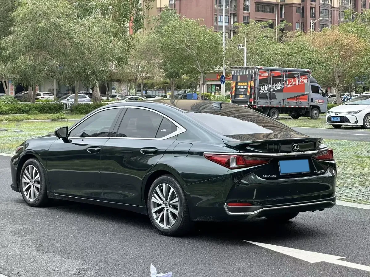 2018 Lexus ES 2.0L 167HP L4 6AT,autocango,china used car exporter,china ev exporter,chinese used car exporter,chinese used ev exporter