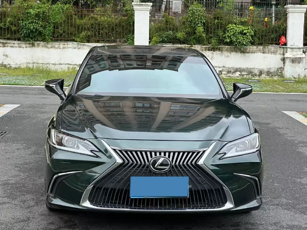 2018 Lexus ES 2.0L 167HP L4 6AT,autocango,china used car exporter,china ev exporter,chinese used car exporter,chinese used ev exporter