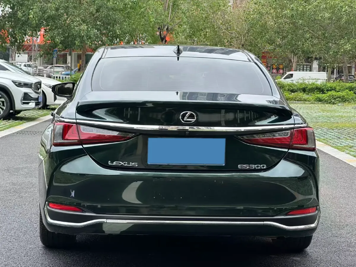 2018 Lexus ES 2.0L 167HP L4 6AT,autocango,china used car exporter,china ev exporter,chinese used car exporter,chinese used ev exporter