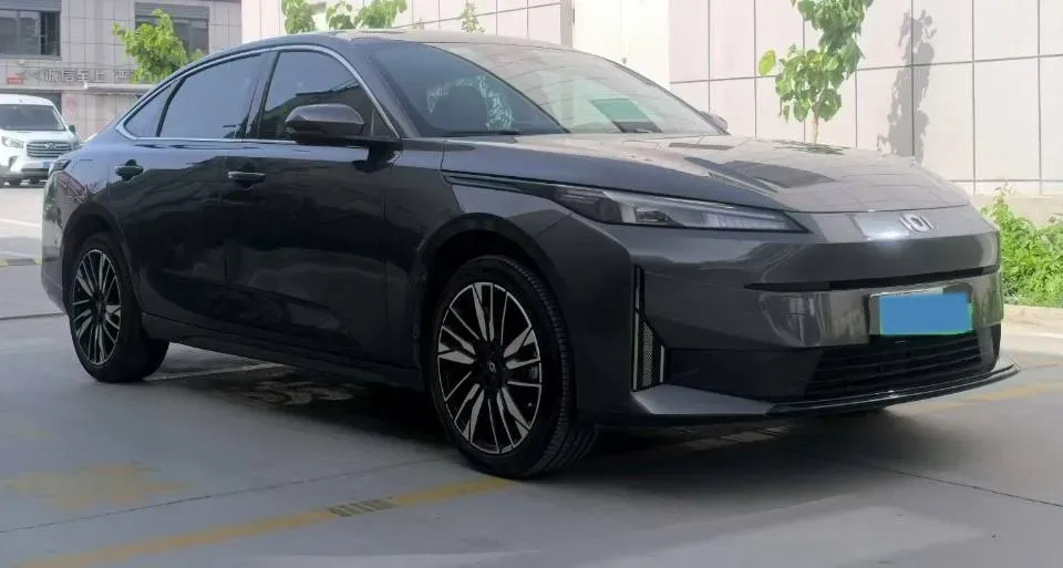 2025 ChangAn QiYuan A05 1.5L 98HP L4 E-CVT PHEV 18.4KWH,autocango,china used car exporter,china ev exporter,chinese used car exporter,chinese used ev exporter