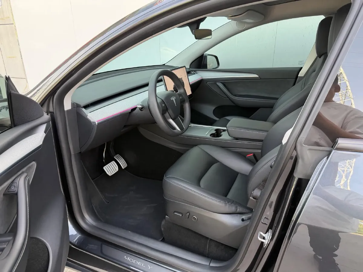 2024 Tesla Model Y BEV 78.4KWH,autocango,china used car exporter,china ev exporter,chinese used car exporter,chinese used ev exporter