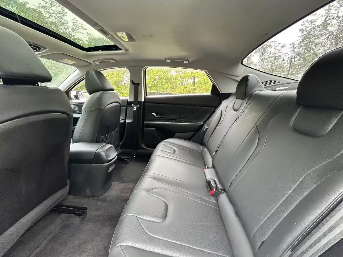 2021 Hyundai Elantra 1.5L 115HP L4 CVT,autocango,china used car exporter,china ev exporter,chinese used car exporter,chinese used ev exporter