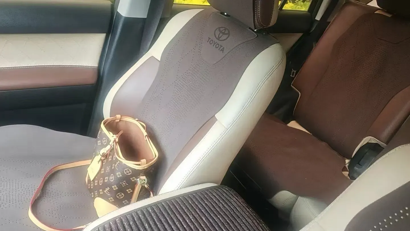 2019 Toyota Land Cruiser Prado 3.5L 280HP V6 6AT,autocango,china used car exporter,china ev exporter,chinese used car exporter,chinese used ev exporter