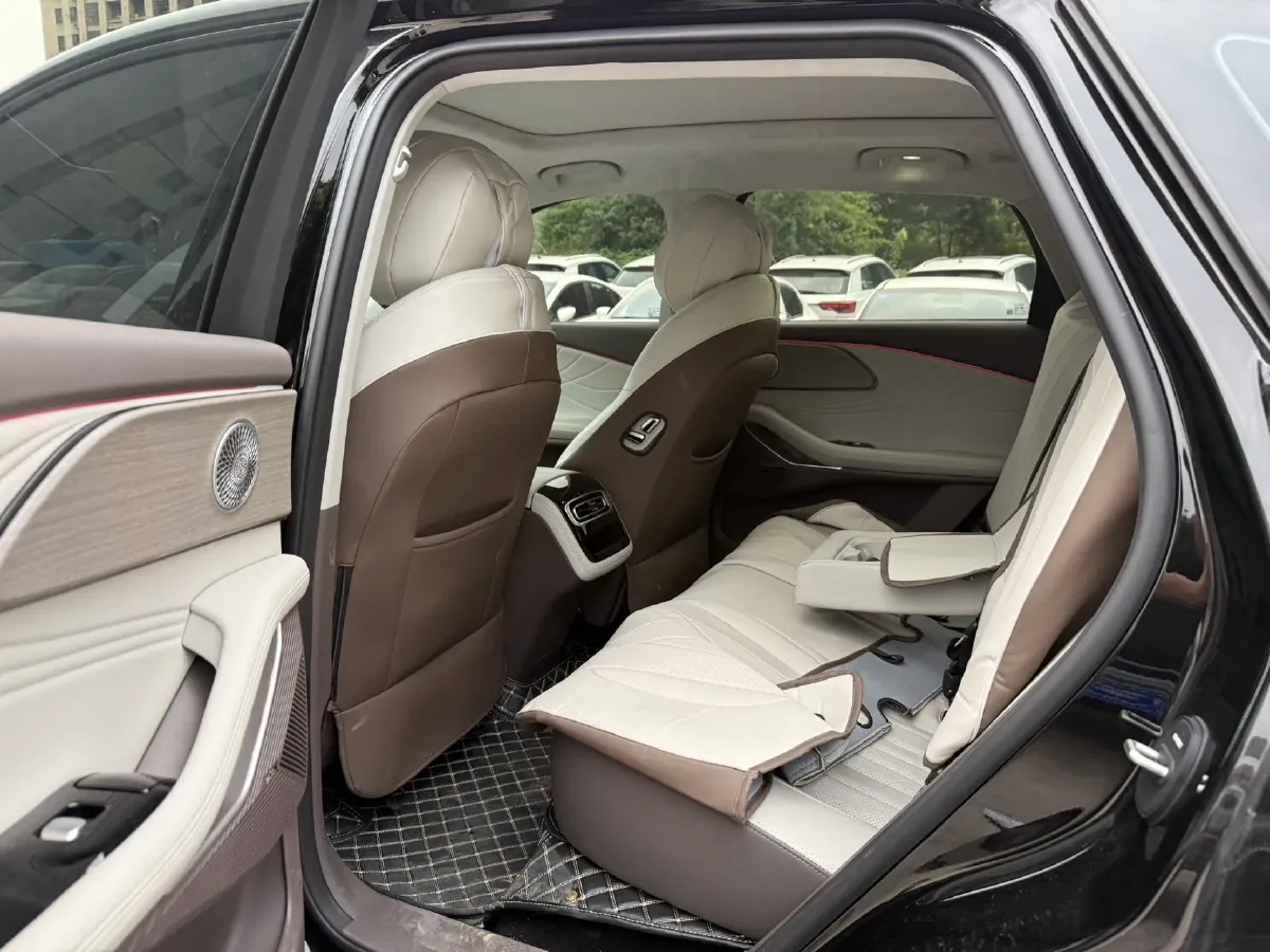 2024 BYD Han 1.5T 139HP L4 E-CVT PHEV 18.316KWH,autocango,china used car exporter,china ev exporter,chinese used car exporter,chinese used ev exporter