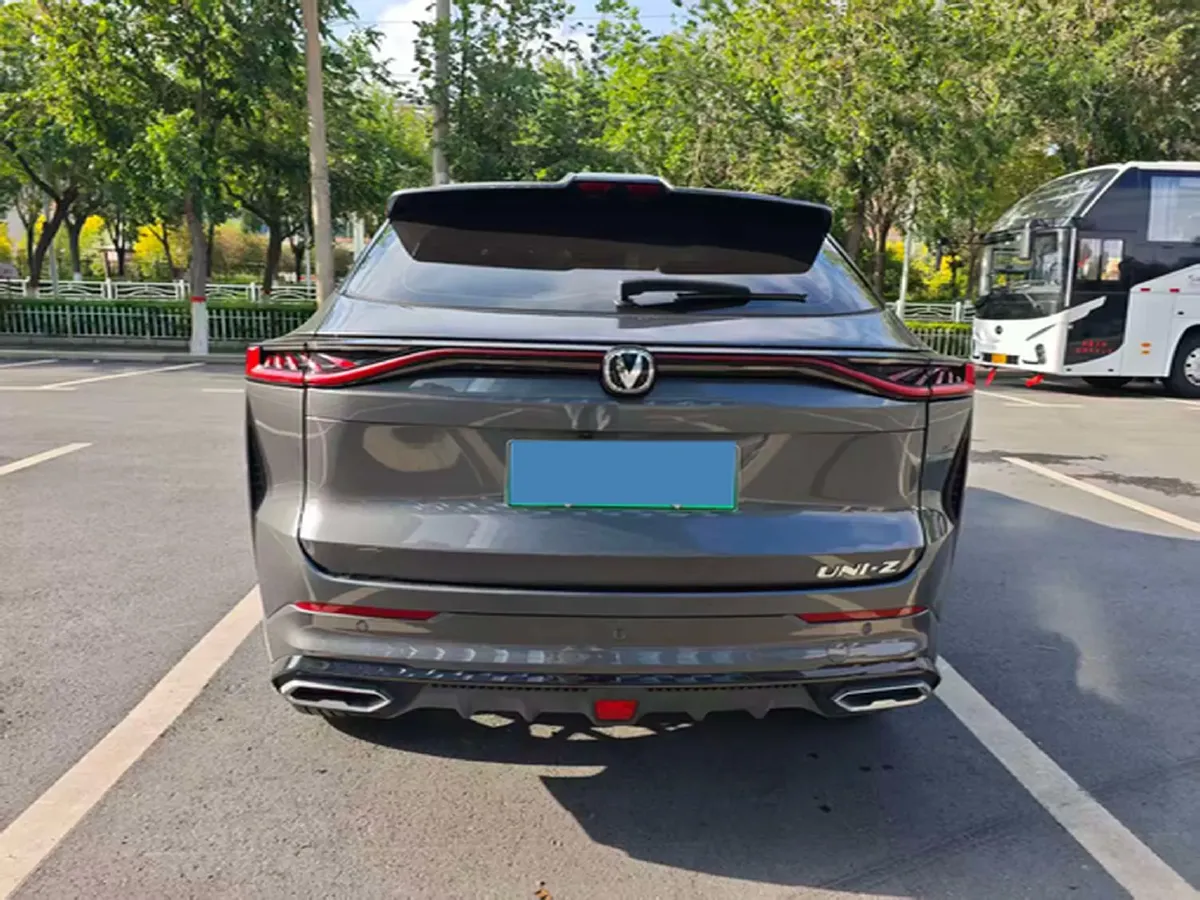 2024 ChangAn UNI-Z 1.5L 98HP L4 E-CVT PHEV 18.4KWH,autocango,china used car exporter,china ev exporter,chinese used car exporter,chinese used ev exporter