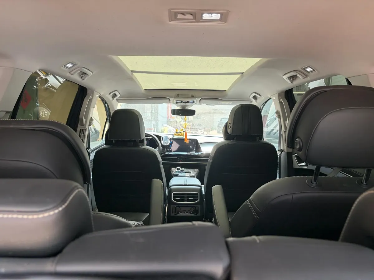 2021 Volkswagen Talagon 2.0T 220HP L4 7DCT,autocango,china used car exporter,china ev exporter,chinese used car exporter,chinese used ev exporter
