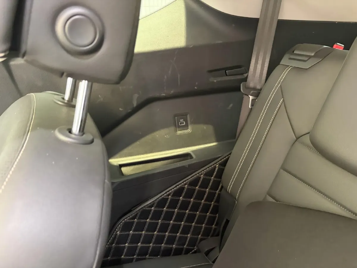 2021 Volkswagen Talagon 2.0T 220HP L4 7DCT,autocango,china used car exporter,china ev exporter,chinese used car exporter,chinese used ev exporter