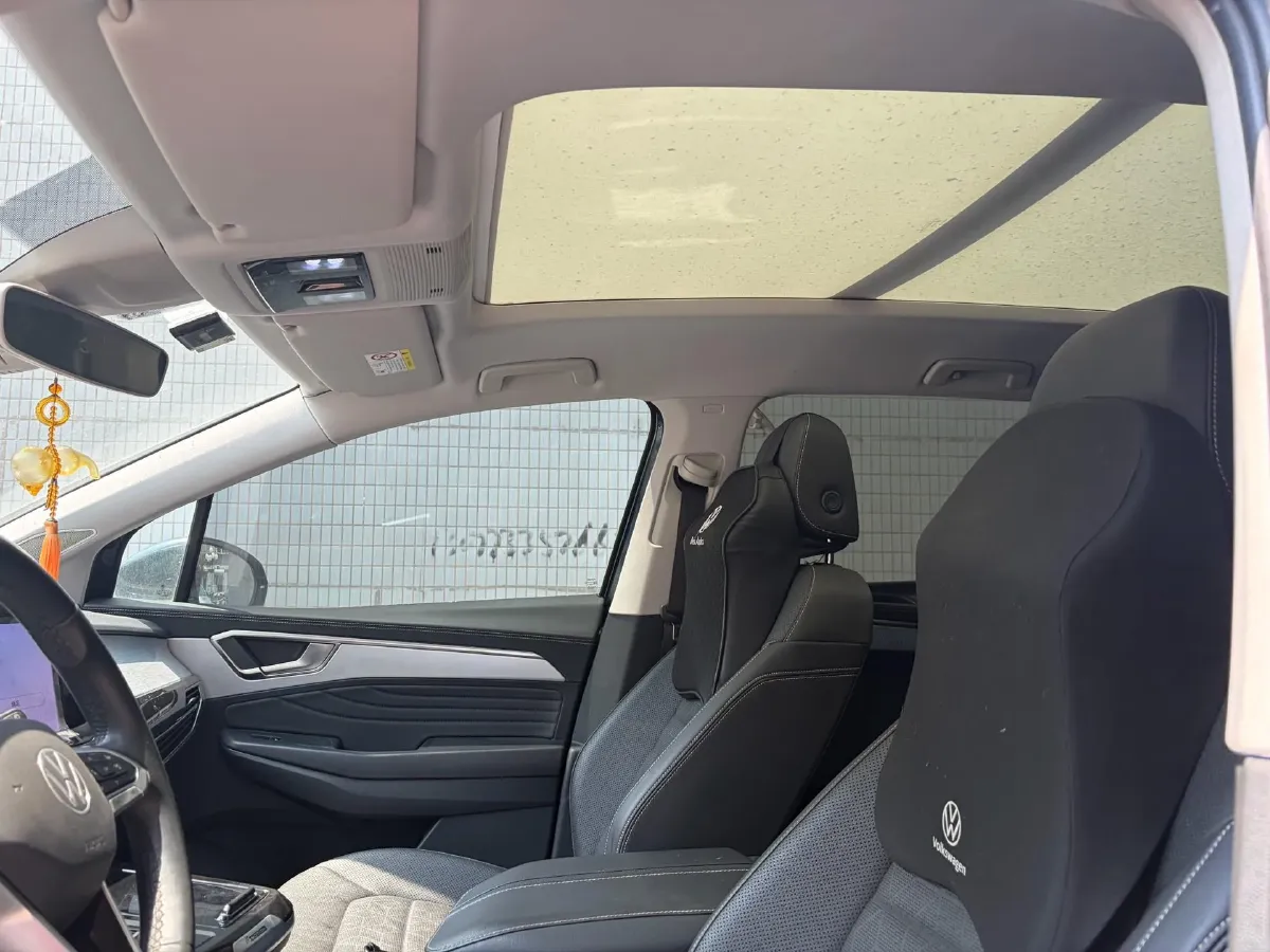 2021 Volkswagen Talagon 2.0T 220HP L4 7DCT,autocango,china used car exporter,china ev exporter,chinese used car exporter,chinese used ev exporter