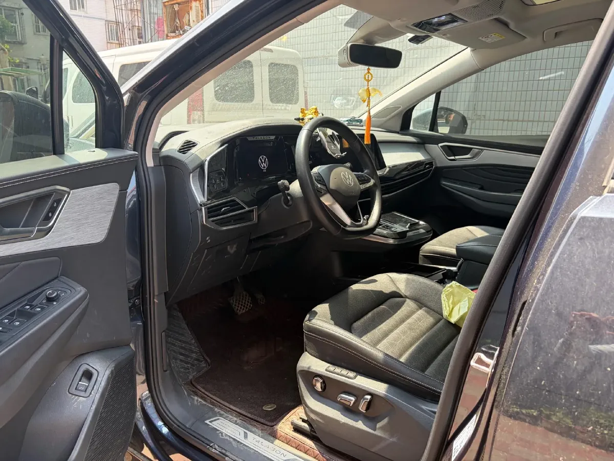 2021 Volkswagen Talagon 2.0T 220HP L4 7DCT,autocango,china used car exporter,china ev exporter,chinese used car exporter,chinese used ev exporter