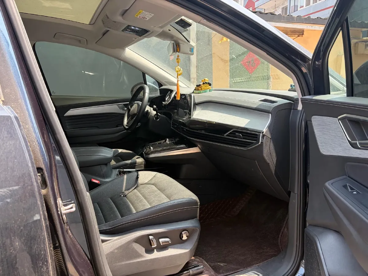 2021 Volkswagen Talagon 2.0T 220HP L4 7DCT,autocango,china used car exporter,china ev exporter,chinese used car exporter,chinese used ev exporter