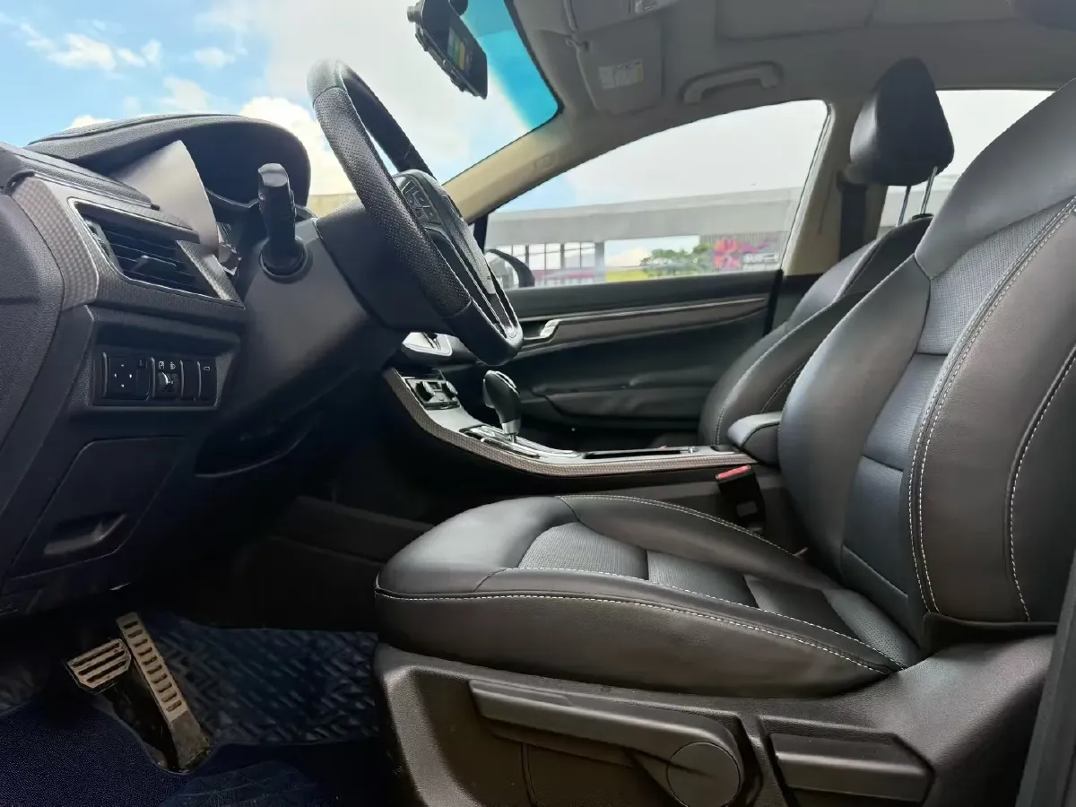 2018 Geely Emgrand GS 1.4T 133HP L4 6DCT,autocango,china used car exporter,china ev exporter,chinese used car exporter,chinese used ev exporter
