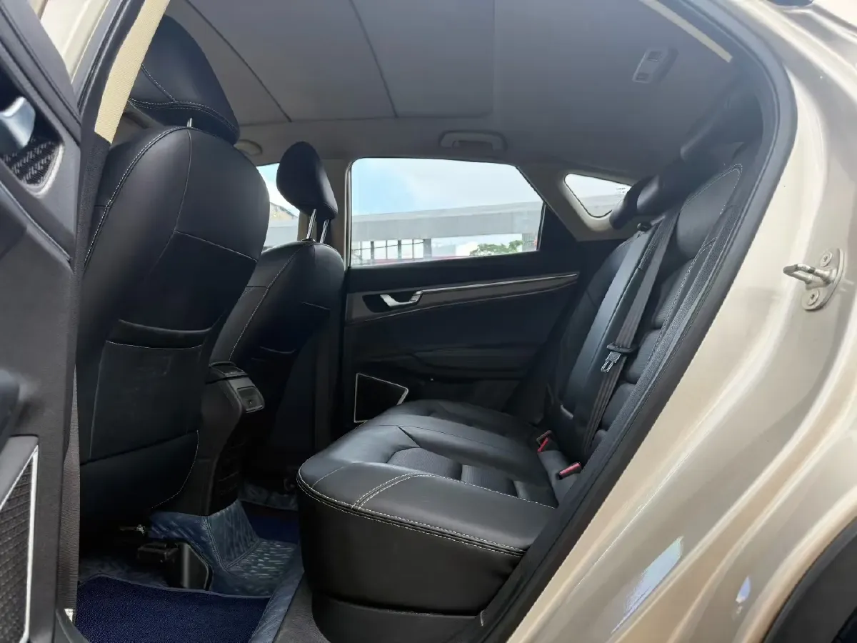 2018 Geely Emgrand GS 1.4T 133HP L4 6DCT,autocango,china used car exporter,china ev exporter,chinese used car exporter,chinese used ev exporter