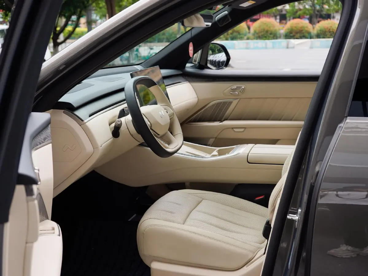 2025 ONVO L90 BEV,autocango,china used car exporter,china ev exporter,chinese used car exporter,chinese used ev exporter