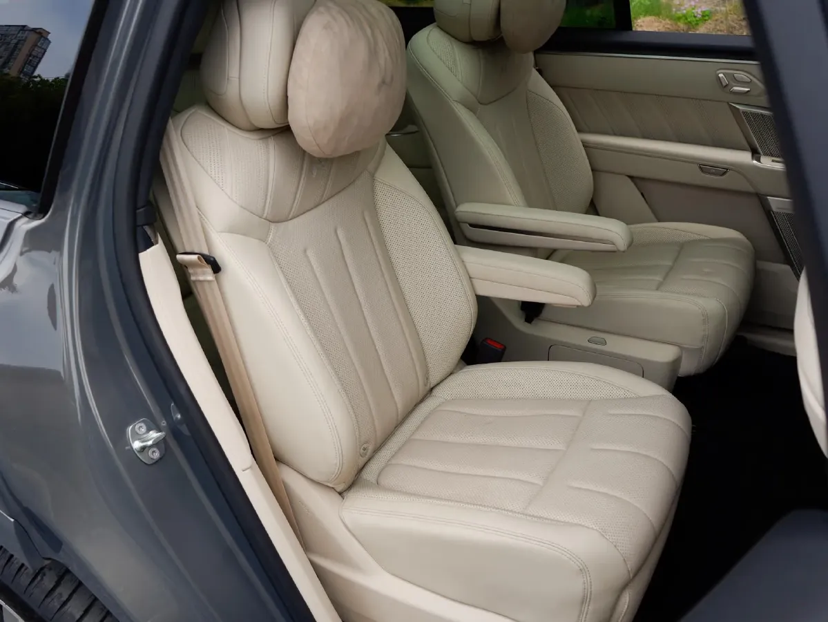 2025 ONVO L90 BEV,autocango,china used car exporter,china ev exporter,chinese used car exporter,chinese used ev exporter