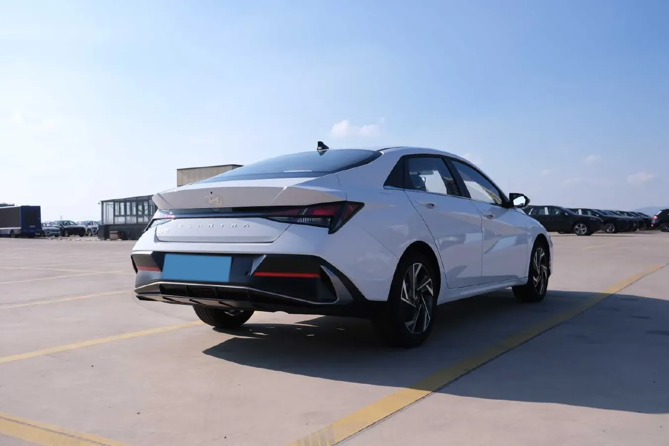 2023 Hyundai Elantra 1.5L 115HP L4 CVT,autocango,china used car exporter,china ev exporter,chinese used car exporter,chinese used ev exporter