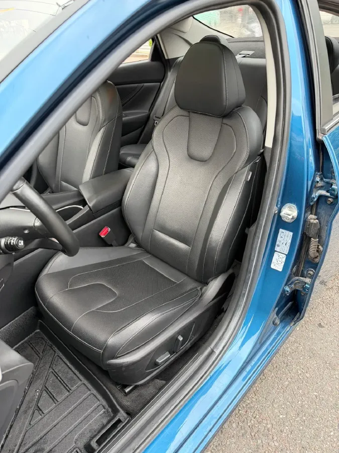 2021 Hyundai Elantra 1.5L 115HP L4 CVT,autocango,china used car exporter,china ev exporter,chinese used car exporter,chinese used ev exporter