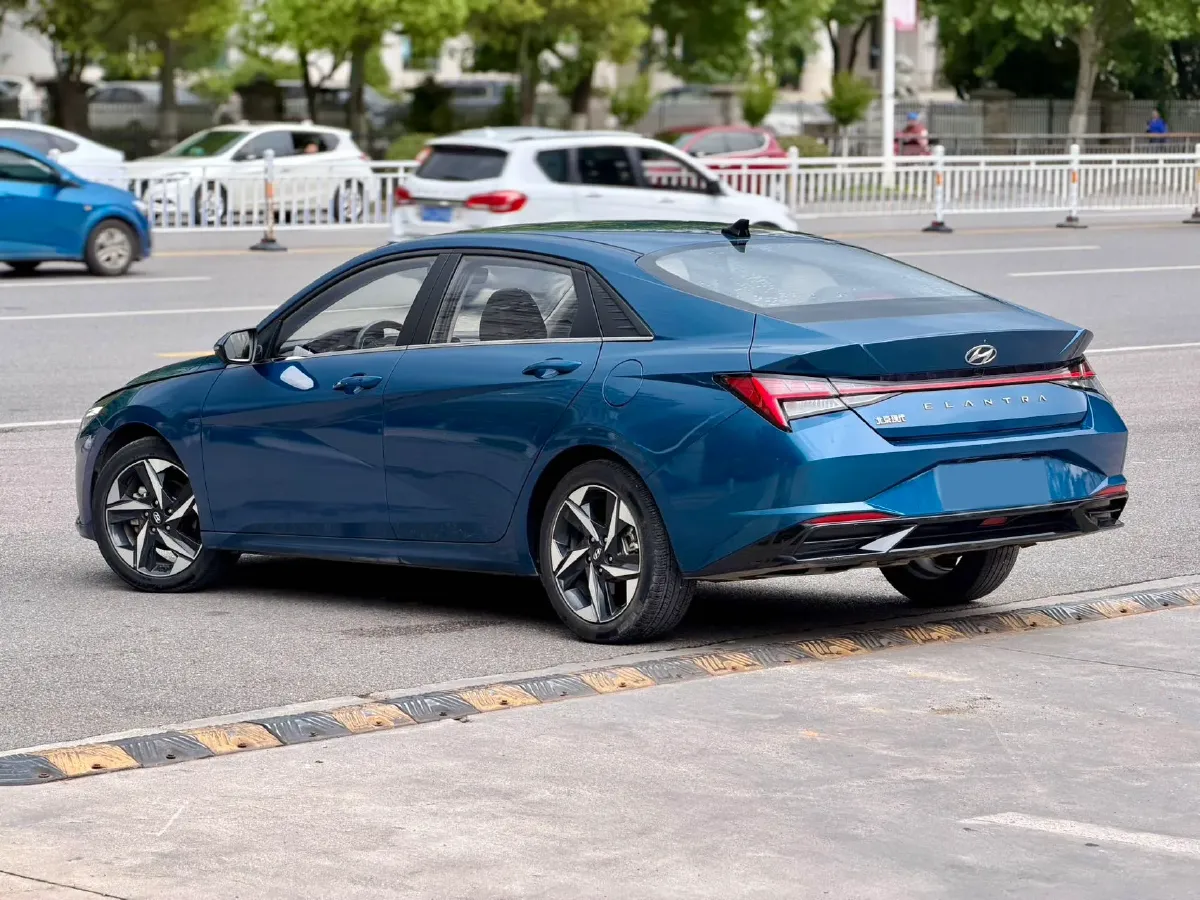 2021 Hyundai Elantra 1.5L 115HP L4 CVT,autocango,china used car exporter,china ev exporter,chinese used car exporter,chinese used ev exporter