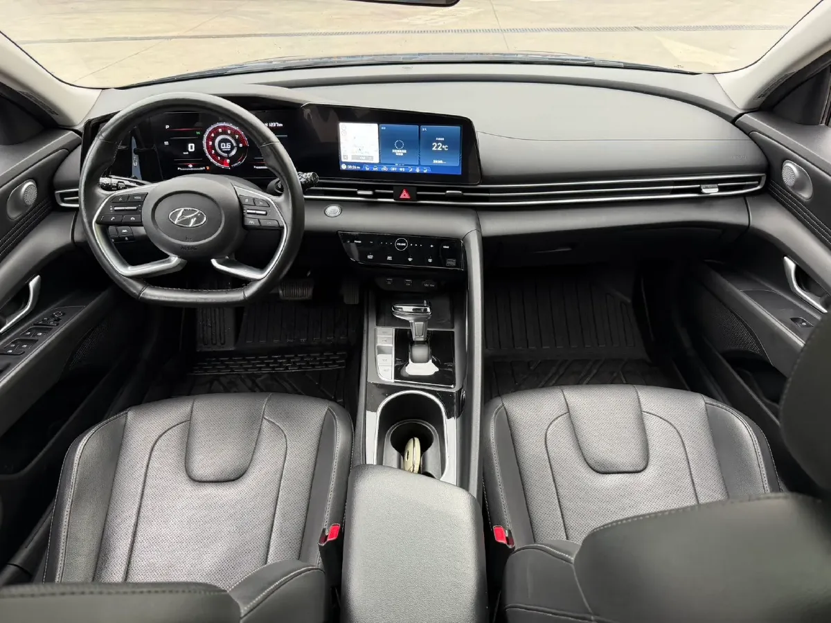 2021 Hyundai Elantra 1.5L 115HP L4 CVT,autocango,china used car exporter,china ev exporter,chinese used car exporter,chinese used ev exporter