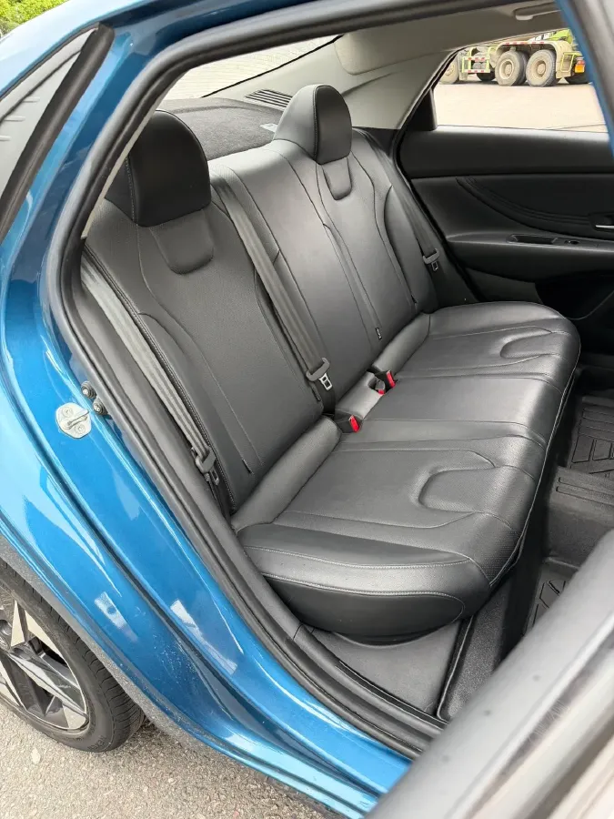 2021 Hyundai Elantra 1.5L 115HP L4 CVT,autocango,china used car exporter,china ev exporter,chinese used car exporter,chinese used ev exporter