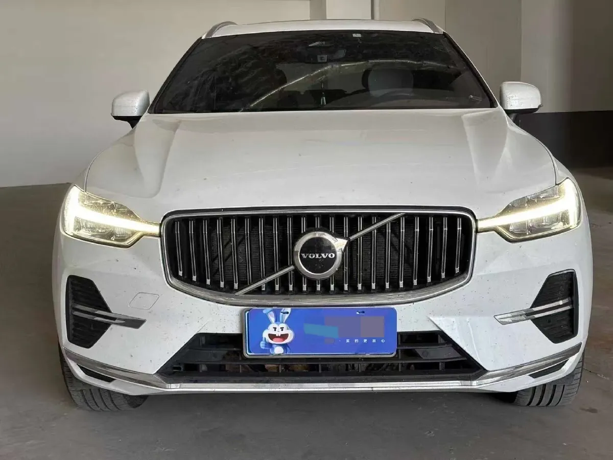 2024 Volvo XC60 2.0T 250HP L4 8AT,autocango,china used car exporter,china ev exporter,chinese used car exporter,chinese used ev exporter