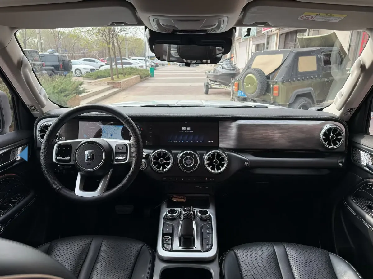 2023 Tank 300 2.0T 227HP L4 8AT,autocango,china used car exporter,china ev exporter,chinese used car exporter,chinese used ev exporter