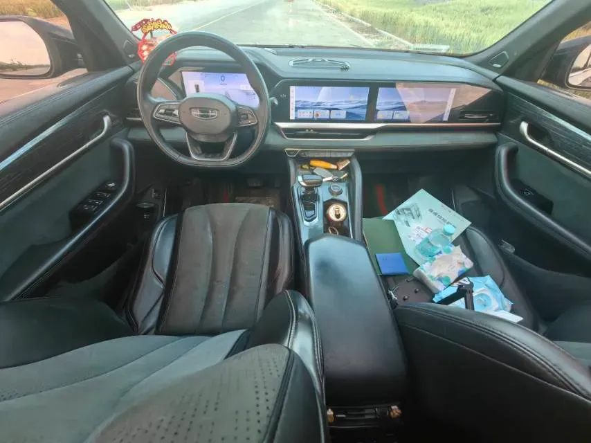 2021 Geely Monjaro 2.0T 218HP L4 7DCT,autocango,china used car exporter,china ev exporter,chinese used car exporter,chinese used ev exporter