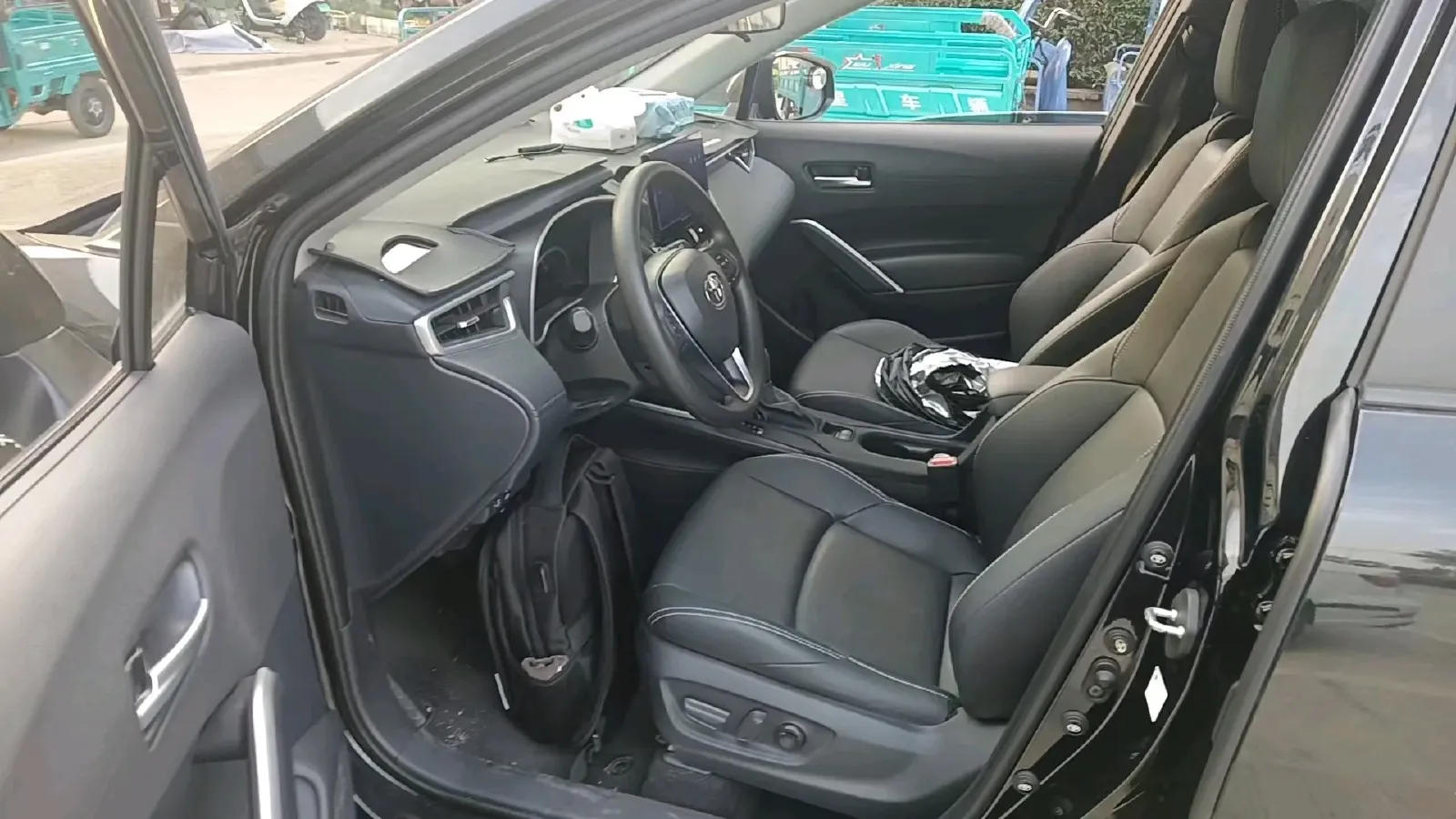 2024 Toyota Frontlander 2.0L 152HP L4 E-CVT Hybrid,autocango,china used car exporter,china ev exporter,chinese used car exporter,chinese used ev exporter