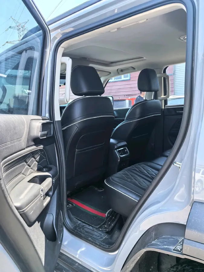 2021 Tank 300 2.0T 227HP L4 8AT,autocango,china used car exporter,china ev exporter,chinese used car exporter,chinese used ev exporter