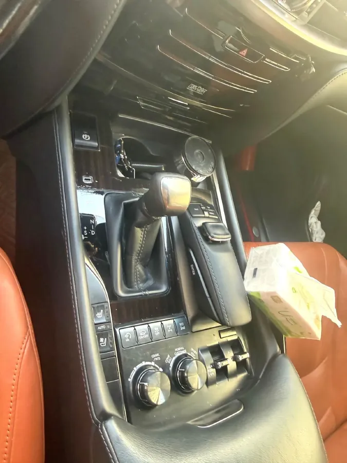 2019 Lexus LX 5.7L 367HP V8 8AT,autocango,china used car exporter,china ev exporter,chinese used car exporter,chinese used ev exporter
