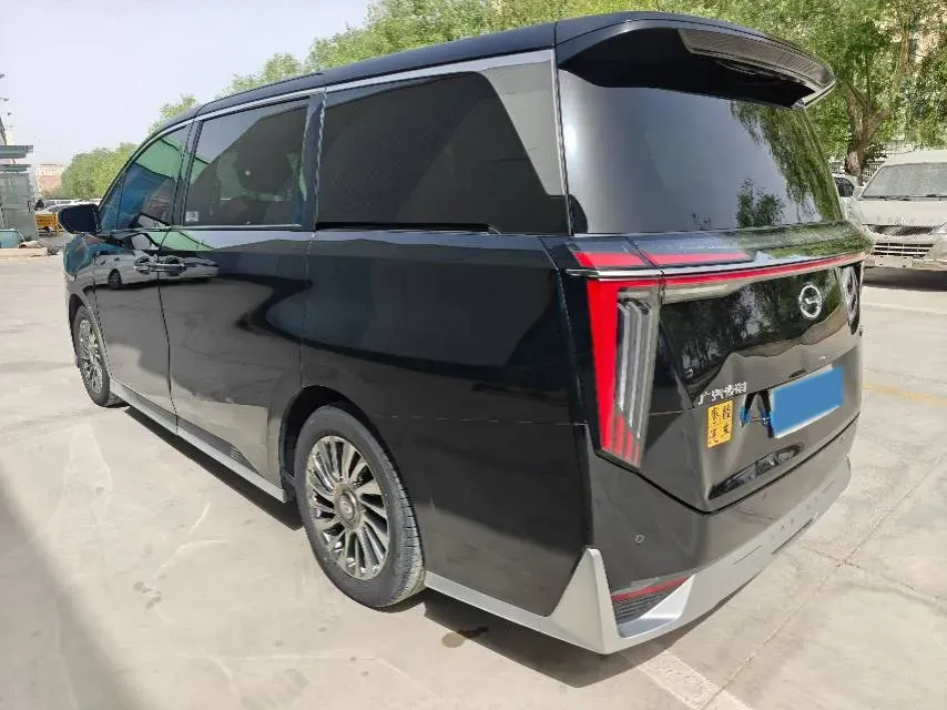 2023 GAC Trumpchi M8 2.0T 252HP L4 8AT,autocango,china used car exporter,china ev exporter,chinese used car exporter,chinese used ev exporter